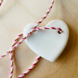 jacky-and-family-collier-coeur-porcelaine-1