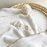 couverture-bébé-personnalisable-double-gaze-blanc-doré-10