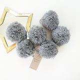 jacky-and-family-pompons-laine-gris-souris-4